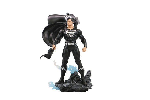 DC Heroes Superman Blk &amp; Silver Previews Estatua exclusiva de PVC a escala 1/8